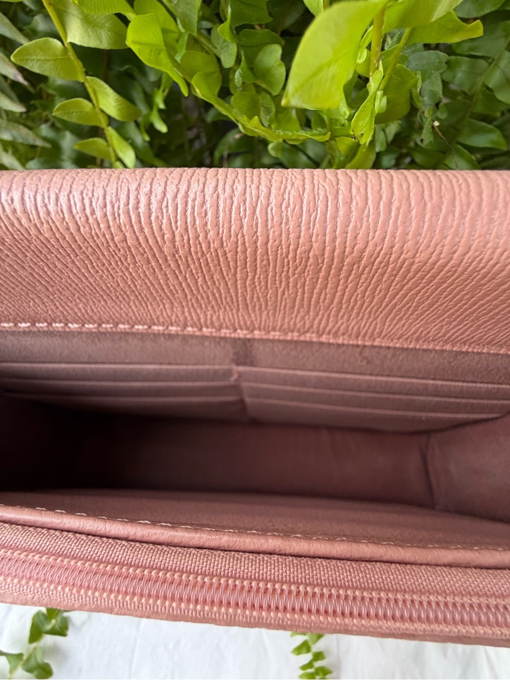 Badgley Mischka NWT Rose Pink Vegan Leather crossbody/shoulder bag - Picture 7 of 10